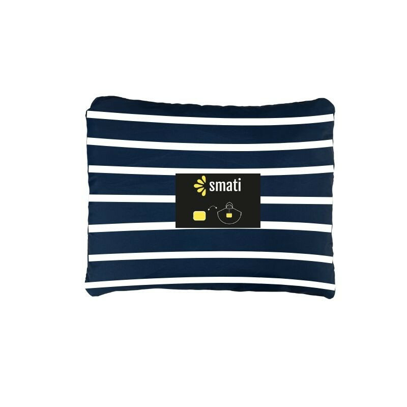 Blauw-witte waterdichte regenponcho met maritieme strepen. Lichtgewicht unisex model met verstelbare capuchon, reflecterende de